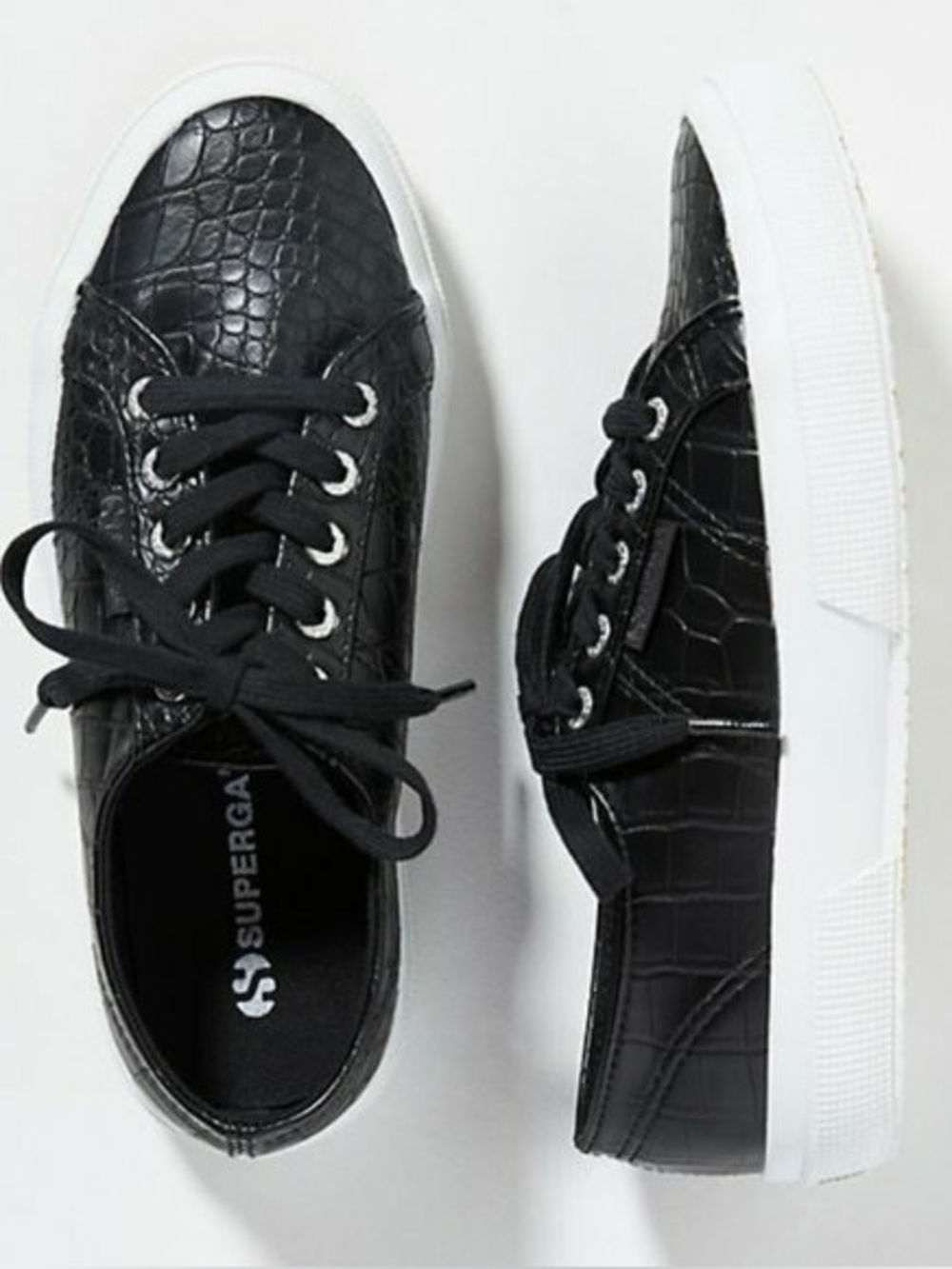 Superga women’s Black patent leather Low-Top Sneakers